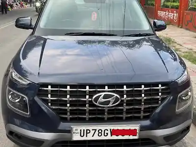 Second Hand हुंडई वेन्यू sx 1.4  crdi in कानपुर
