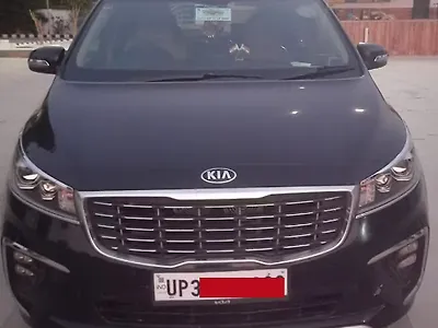 Second Hand Kia Carnival Premium 7 STR in Kanpur