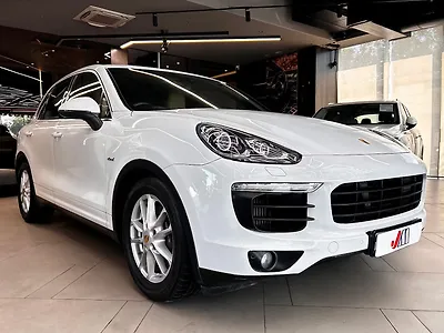Second Hand Porsche Cayenne Diesel in Ahmedabad