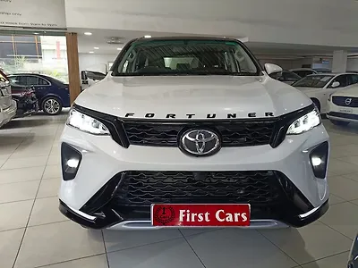 Second Hand Toyota Fortuner 2.8 4X2 AT in Bangalore