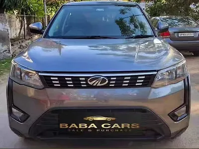 Second Hand Mahindra XUV300 W6 1.5 Diesel in Agra