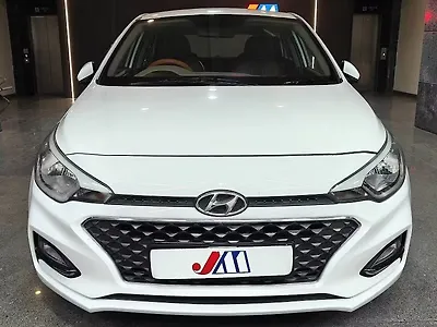 Second Hand Hyundai Elite i20 Sportz 1.2 in Ahmedabad