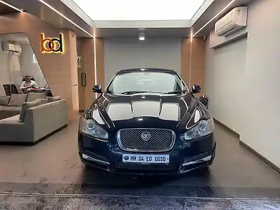 Second Hand जैगुवार एक्सएफ़ 5.0 v8 in मुंबई