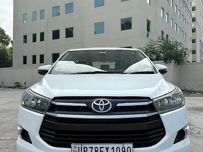 Second Hand Toyota Innova Crysta 2.4 G 8 STR [2016-2017] in Kanpur