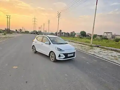 Second Hand हुंडई ग्रैंड i10 निओस स्पोर्ट्ज़1.2 कप्पा vtvt in कानपुर