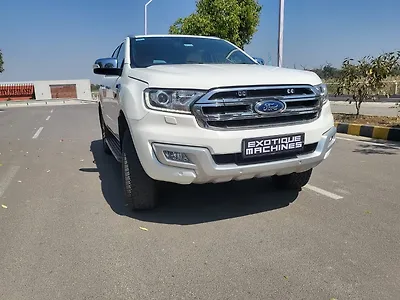 Second Hand Ford Endeavour Trend 3.2 4x4 AT in Lucknow