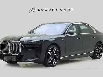 Second Hand बीएमडब्ल्यू i7 edrive50 M स्पोर्ट in गाज़ियाबाद