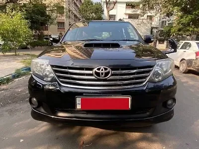 Second Hand Toyota Fortuner 3.0 MT in Kolkata