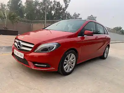 Second Hand मर्सिडीज़ बेंज़ बी-क्लास b180 in दिल्ली