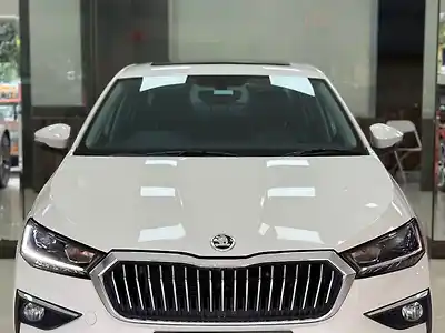 Second Hand स्कोडा स्लाविया स्टाइल 1.5l TSI DSG in चेन्नई