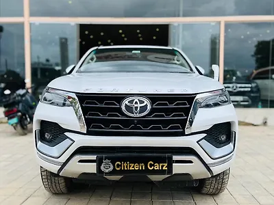 Second Hand Toyota Fortuner 4X4 MT 2.8 Diesel in Bangalore