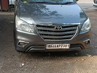 Second Hand Toyota Innova 2.5 VX 8 STR BS-III in Navi Mumbai
