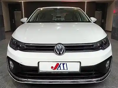 Second Hand फ़ॉक्सवैगन वर्टूस हाईलाइन 1.0 टीएसआई एमटी in अहमदाबाद