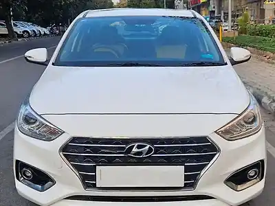 Second Hand हुंडई वरना sx  1.6 crdi ऑटोमैटिक in चंडीगढ़