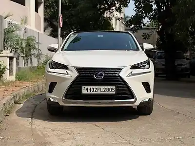 Second Hand लेक्सस एनएक्स 300h लग्ज़री in मुंबई
