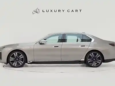 Second Hand बीएमडब्ल्यू i7 edrive50 M स्पोर्ट in मुंबई