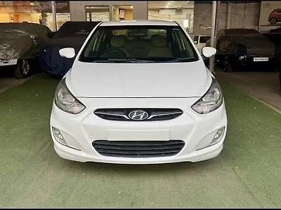 Second Hand Hyundai Verna Fluidic 1.6 CRDi SX Opt AT in Bangalore