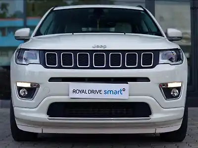 Second Hand जीप कम्पस  लिमिटेड 1.4 पेट्रोल [2017-2020] ऑटोमैटिक  in कोची