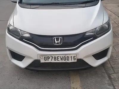 Second Hand Honda Jazz S Petrol in Kanpur