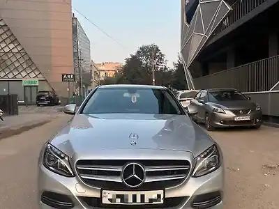 Second Hand मर्सिडीज़ बेंज़ सी-क्लास c 220  cdi स्टाइल in चंडीगढ़