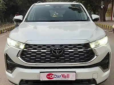 2024 टोयोटा इनोवा हायक्रॉस ZX Hybrid (Electric + Petrol) Automatic (e-CVT) 7 STR 1