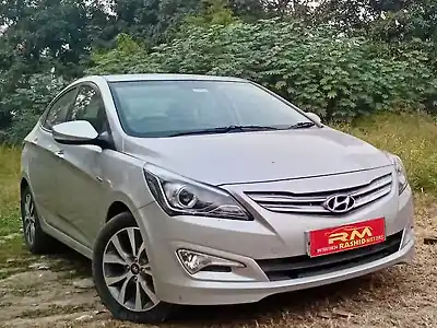 Second Hand हुंडई वरना फ़्लूइडिक 1.6 crdi sx ऑप्शनल in कानपुर