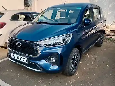 Second Hand टोयोटा रुमियन V AT [2023-2025] in जलगांव