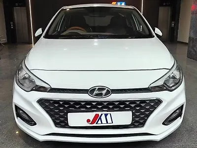 Second Hand Hyundai Elite i20 Sportz 1.2 in Ahmedabad