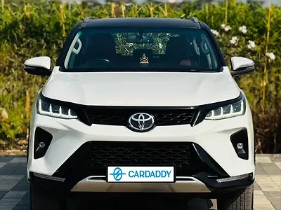 Second Hand Toyota Fortuner 4X2 2WD Diesel Turbo Automatic Dual Tone in Surat