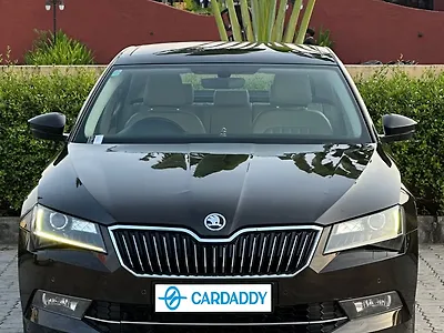 Second Hand Skoda Superb Style TDI AT in Surat