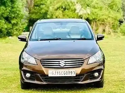 Second Hand मारुति सुज़ुकी सियाज वीडीआई+ एसएचवीएस in वापी