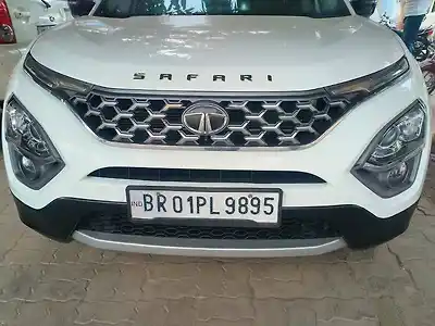 Second Hand टाटा सफारी xt प्लस न्यू in पटना