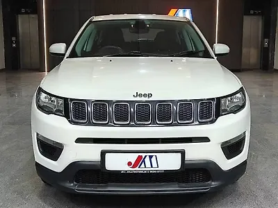 Second Hand Jeep Compass Sport Plus 2.0 Diesel in Ahmedabad