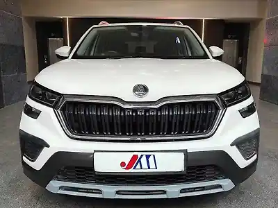 Second Hand स्कोडा कुशाक स्टाइल 1.0 लीटर टीएसआई एटी in अहमदाबाद