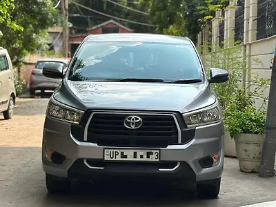 Second Hand Toyota Innova Crysta 2.4 GX 7 STR in Delhi