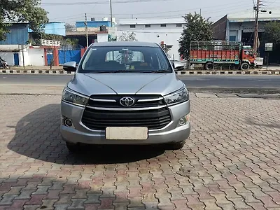 Second Hand Toyota Innova Crysta 2.4 G 7 STR [2016-2017] in Rudrapur