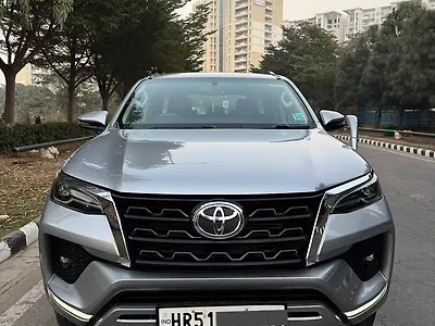 Second Hand Toyota Fortuner 2.8 4x2 AT [2016-2020] in Chandigarh