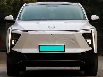 Second Hand Mahindra XEV 9e Pack Three 79.0 kWh 7.2kW Charger in Delhi