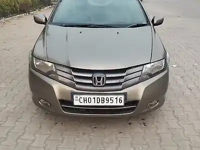 Second Hand होंडा सिटी 1.5 v एमटी in मोहाली