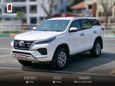 Second Hand Toyota Fortuner 4x2 AT in Chennai