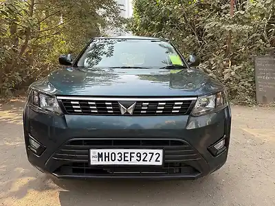 Second Hand महिंद्रा XUV300 w6 1.2 पेट्रोल एएमटी in मुंबई
