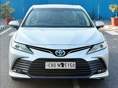Second Hand Toyota Camry Hybrid in Delhi