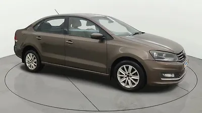 2017 Volkswagen Vento Highline 1.2 (P) AT 1 2017 Volkswagen Vento Highline 1.2 (P) AT 1