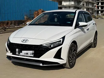 Second Hand Hyundai Elite i20 Asta (O) 1.2 IVT Dual Tone in Dehradun