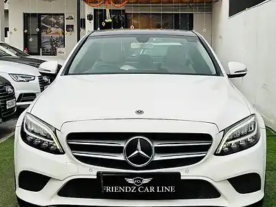 Second Hand मर्सिडीज़ बेंज़ सी-क्लास c 200 अवंतगार्डे in मोहाली