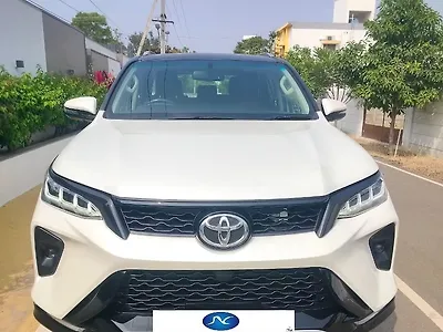 Second Hand Toyota Fortuner 4X2 2WD Diesel Turbo Automatic Dual Tone in Coimbatore