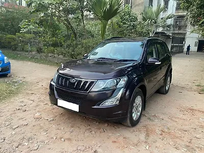 Second Hand Mahindra XUV500 W10 AT in Kolkata