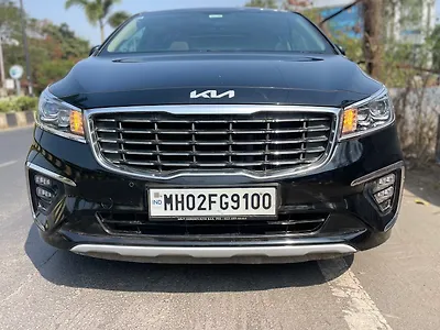 Second Hand Kia Carnival Limousine Plus 7 STR in Mumbai