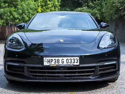 Second Hand Porsche Panamera 4 in Delhi