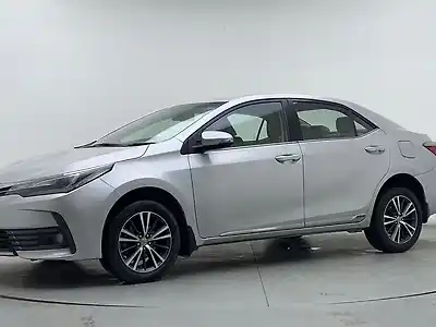 Second Hand टोयोटा कोरोला एल्टिस वीएल एटी पेट्रोल in गाज़ियाबाद